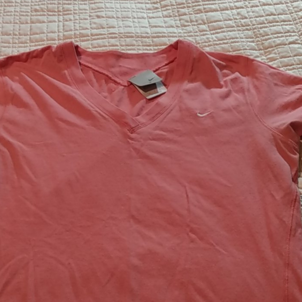 Nike tee shirt
